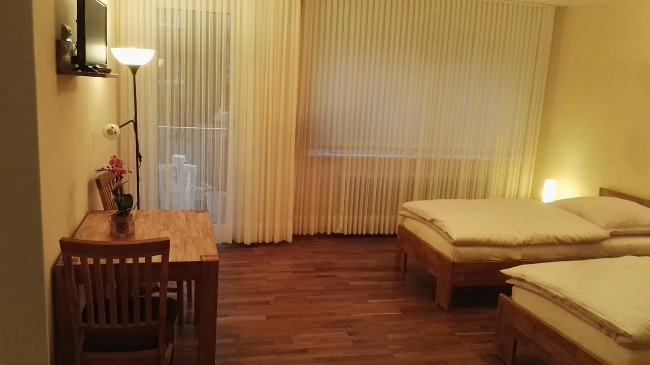 המבורג Monteurzimmer Barbaroussis 0*,  גרמניה